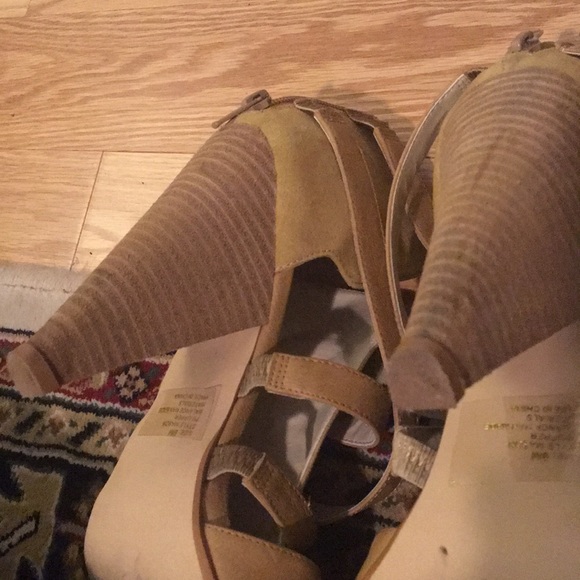 Strappy Camel beige Fall Sandals/booties - Picture 5 of 6